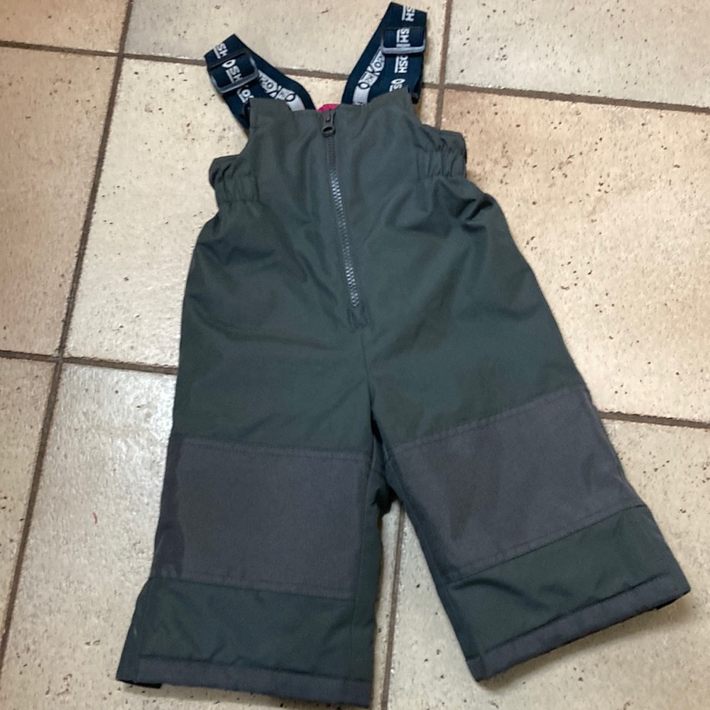 Oshkosh snow pants, size 12 months